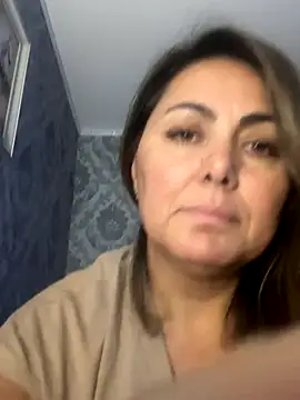 Emma roqueen online show from 10-30-25, 11:27