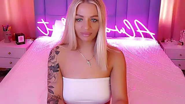 AllwaysHotJ online show from 12-20-24, 06:19