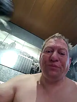 tomtom111111 online show from 12-05-24, 02:55