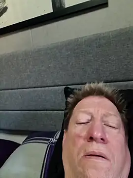 tomtom111111 online show from 02-21-25, 02:27