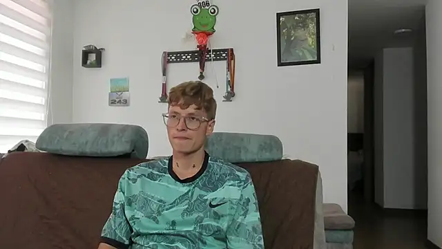 A sexy couple   online show from 09-19-25, 07:03