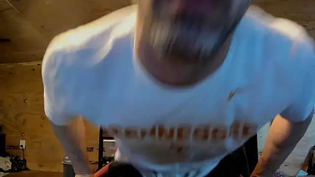 Kenny Kyle online show from 11-26-25, 01:56