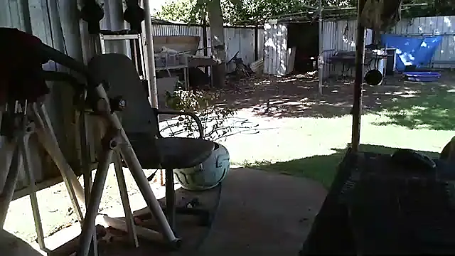 herbie010666 online show from 02-01-25, 05:49