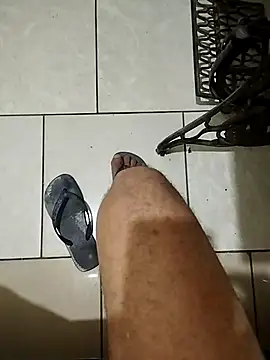 Snapshot of Henrifalcao chatting on 10-26-25, 07:03 Henrifalcao online show from 10-26-25, 07:03