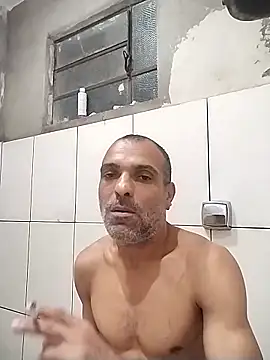 Snapshot of Henrifalcao chatting on 11-02-25, 01:30 Henrifalcao online show from 11-02-25, 01:30