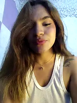 Snapshot of SexyFriends_ chatting on 03-04-25, 01:23 SexyFriends online show from 03-04-25, 01:23
