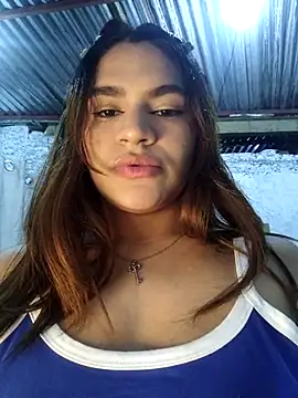 Snapshot of SexyFriends_ chatting on 01-17-26, 01:43 SexyFriends online show from 01-17-26, 01:43