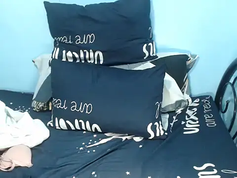 Snapshot of stacie_iris chatting on 12-01-25, 03:22 stacie iris online show from 12-01-25, 03:22