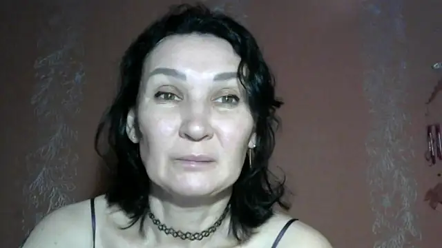 Snapshot of PrettyAndWild chatting on 10-30-25, 03:24 PrettyAndWild online show from 10-30-25, 03:24