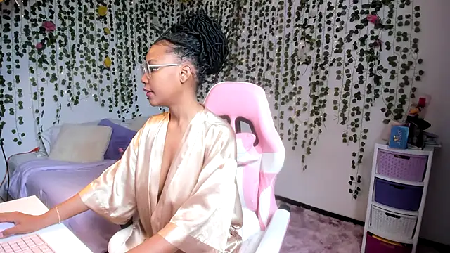 violeta milleer online show from 11-07-25, 03:34