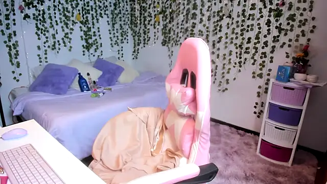 violeta milleer online show from 11-25-25, 05:35