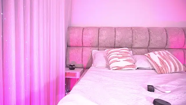 Snapshot of katy_rioss chatting on 11-28-25, 12:19 katy rioss online show from 11-28-25, 12:19