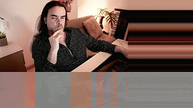 Snapshot of Sanders_White chatting on 01-21-25, 02:43 Sanders White online show from 01-21-25, 02:43