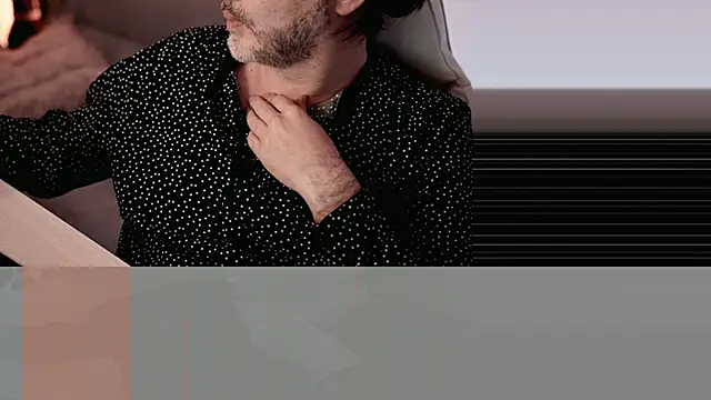 Snapshot of Sanders_White chatting on 02-11-25, 02:35 Sanders White online show from 02-11-25, 02:35