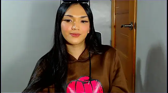 WONDERWOMAN2023 online show from 03-20-25, 07:46