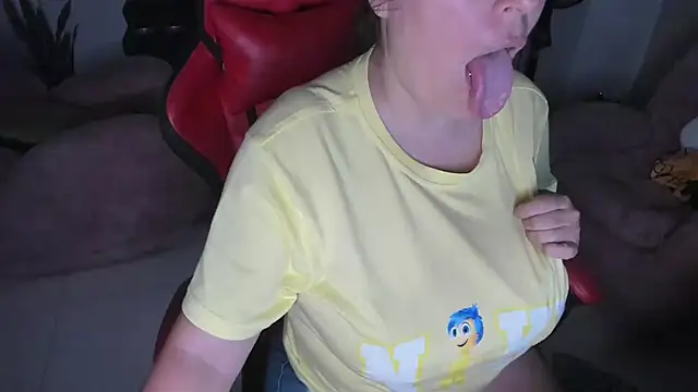 Snapshot of valery_adams1 chatting on 03-05-25, 04:24 valery adams1 online show from 03-05-25, 04:24