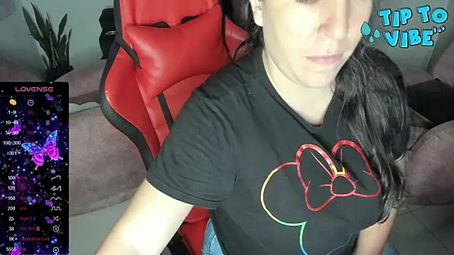 Snapshot of valery_adams1 chatting on 03-07-25, 04:13 valery adams1 online show from 03-07-25, 04:13