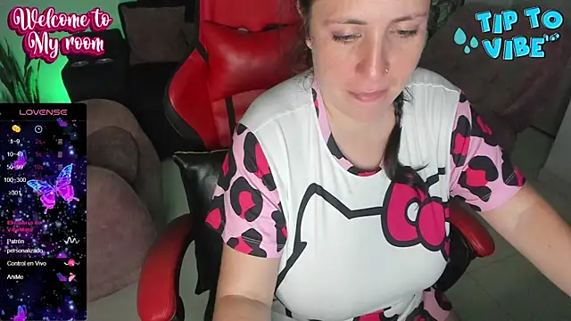 Snapshot of valery_adams1 chatting on 03-10-25, 04:28 valery adams1 online show from 03-10-25, 04:28