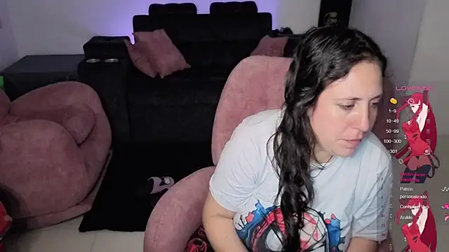 Snapshot of valery_adams1 chatting on 09-10-25, 04:01 valery adams1 online show from 09-10-25, 04:01