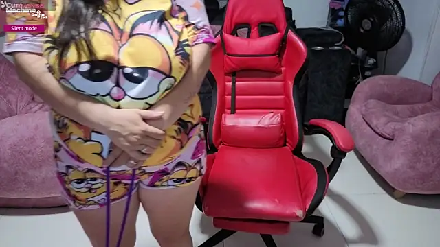 Snapshot of valery_adams1 chatting on 10-10-25, 03:38 valery adams1 online show from 10-10-25, 03:38