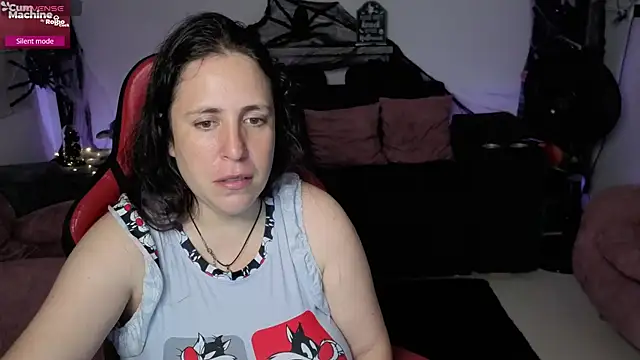 Snapshot of valery_adams1 chatting on 10-14-25, 03:40 valery adams1 online show from 10-14-25, 03:40