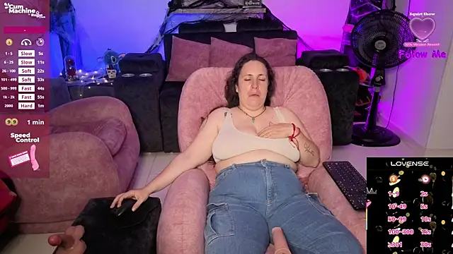 Snapshot of valery_adams1 chatting on 10-15-25, 05:07 valery adams1 online show from 10-15-25, 05:07