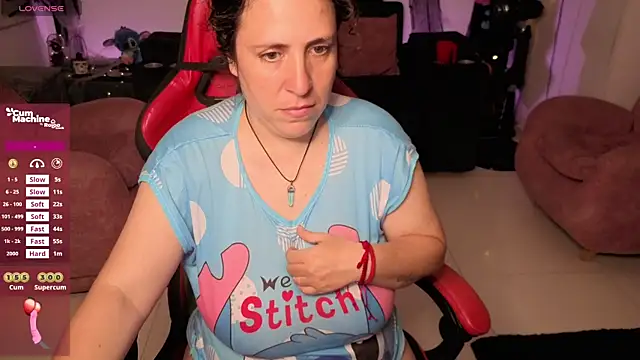 Snapshot of valery_adams1 chatting on 10-23-25, 04:01 valery adams1 online show from 10-23-25, 04:01