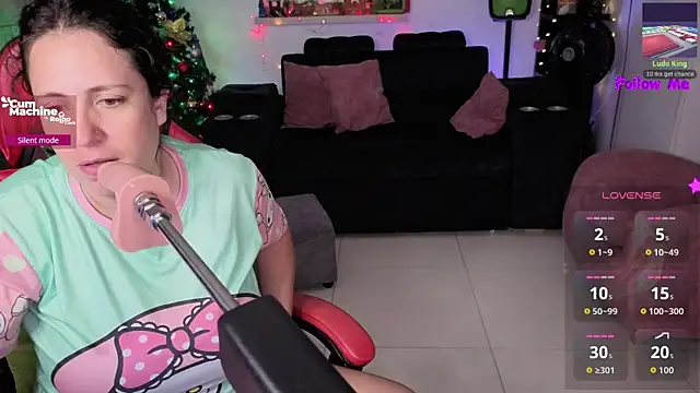 Snapshot of valery_adams1 chatting on 11-22-25, 03:38 valery adams1 online show from 11-22-25, 03:38