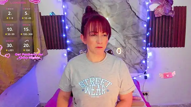 Snapshot of Hannaa32 chatting on 02-06-26, 08:40 Hannaa32 online show from 02-06-26, 08:40