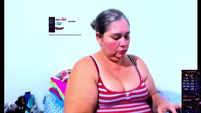 Snapshot of BBW_Michelle chatting on 03-15-25, 02:46 BBW Michelle online show from 03-15-25, 02:46