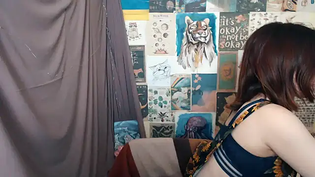 VeryVeryVeryShy  online show from 02-03-25, 12:57