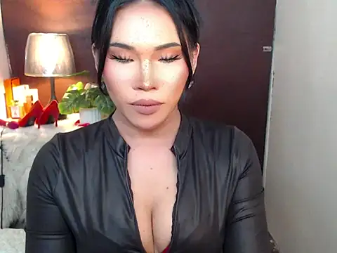 Ur Fantastic Lina online show from 03-28-26, 02:27