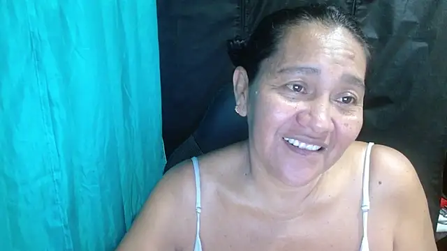 Snapshot of katia_mature chatting on 09-11-25, 03:28 katia mature online show from 09-11-25, 03:28