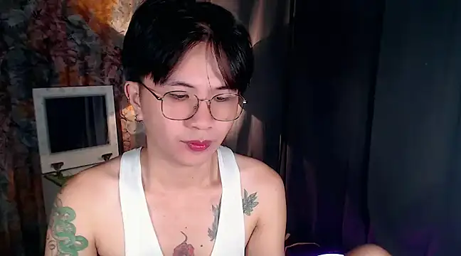 Snapshot of Sexy_Handsome_Drex chatting on 01-14-25, 09:13 Sexy Handsome Drex online show from 01-14-25, 09:13