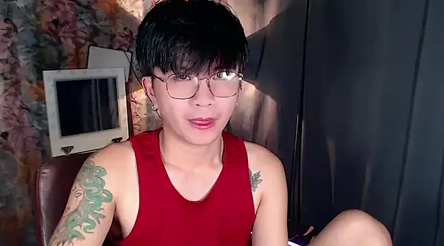 Snapshot of Sexy_Handsome_Drex chatting on 01-16-25, 09:16 Sexy Handsome Drex online show from 01-16-25, 09:16