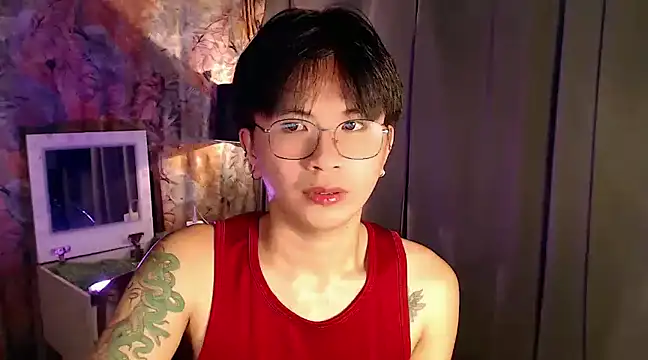 Snapshot of Sexy_Handsome_Drex chatting on 01-20-25, 08:52 Sexy Handsome Drex online show from 01-20-25, 08:52