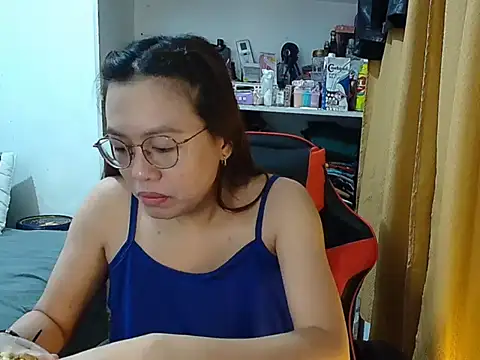 crizzybel online show from 02-10-26, 10:03