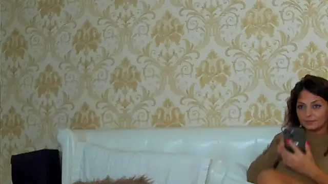 GiannaElliss online show from 01-09-25, 06:06