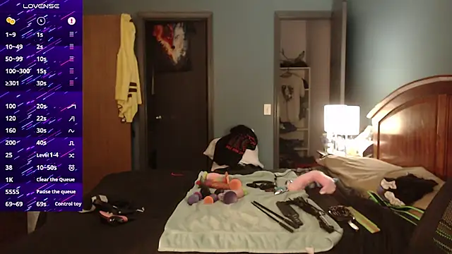 kinkywolf429 online show from 10-05-25, 10:07