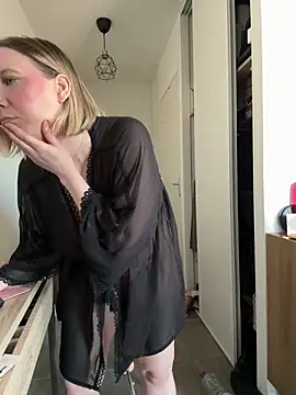 dollssfr online show from 03-05-25, 11:38