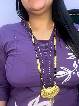 Snapshot of Zoya_Varma004 chatting on 10-15-25, 08:58 Zoya Varma004 online show from 10-15-25, 08:58