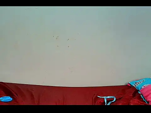 Snapshot of Karol_naughty chatting on 05-24-26, 11:54 Karol naughty online show from 05-24-26, 11:54