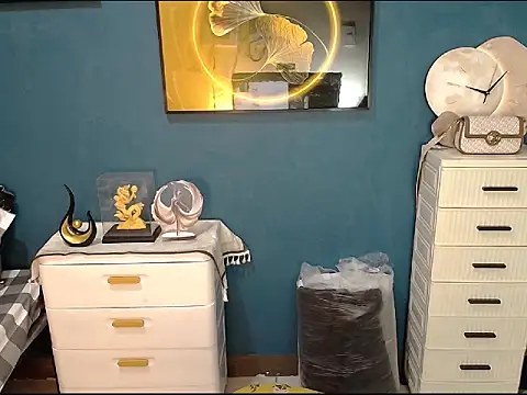 Snapshot of BonaBarrameda chatting on 09-15-25, 06:57 BonaBarrameda online show from 09-15-25, 06:57