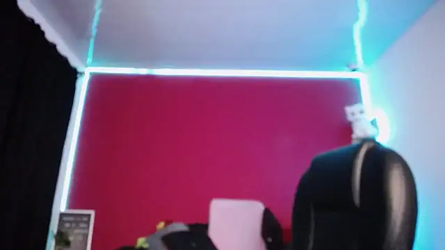 Snapshot of lulubigtitts1 chatting on 01-03-25, 08:10 lulubigtitts1 online show from 01-03-25, 08:10