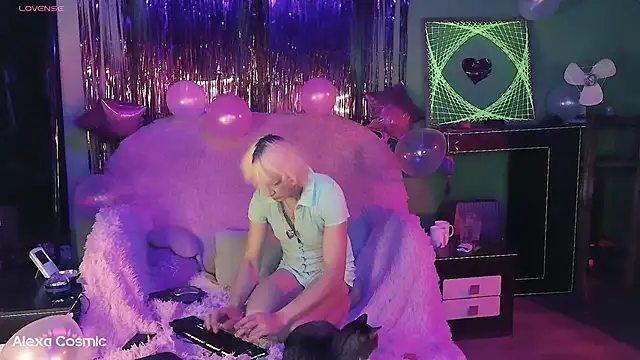 Alexa Cosmic online show from 09-16-25, 01:39