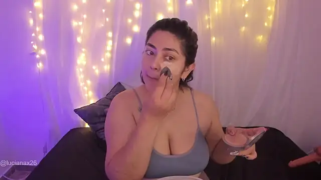 lucy26  online show from 10-01-25, 01:55