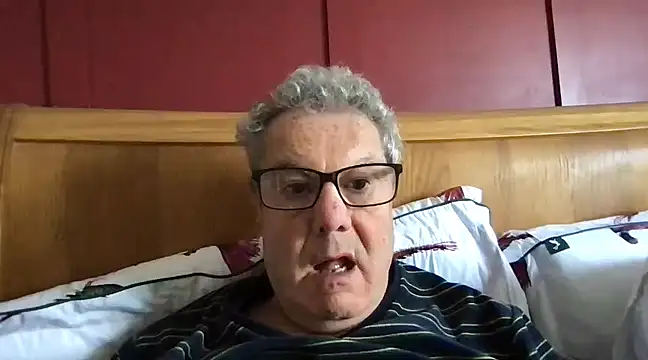 Snapshot of Oldpistolpete chatting on 03-11-25, 09:56 Oldpistolpete online show from 03-11-25, 09:56