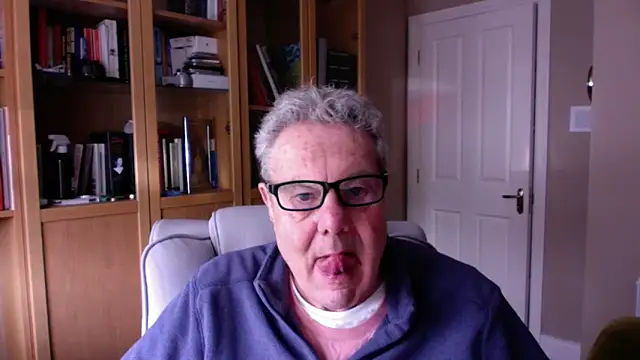 Snapshot of Oldpistolpete chatting on 02-22-26, 12:47 Oldpistolpete online show from 02-22-26, 12:47