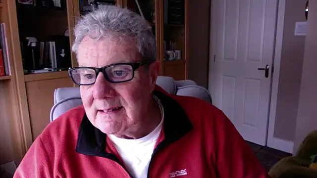 Snapshot of Oldpistolpete chatting on 02-23-26, 02:25 Oldpistolpete online show from 02-23-26, 02:25