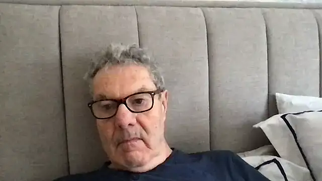 Snapshot of Oldpistolpete chatting on 02-26-26, 10:14 Oldpistolpete online show from 02-26-26, 10:14